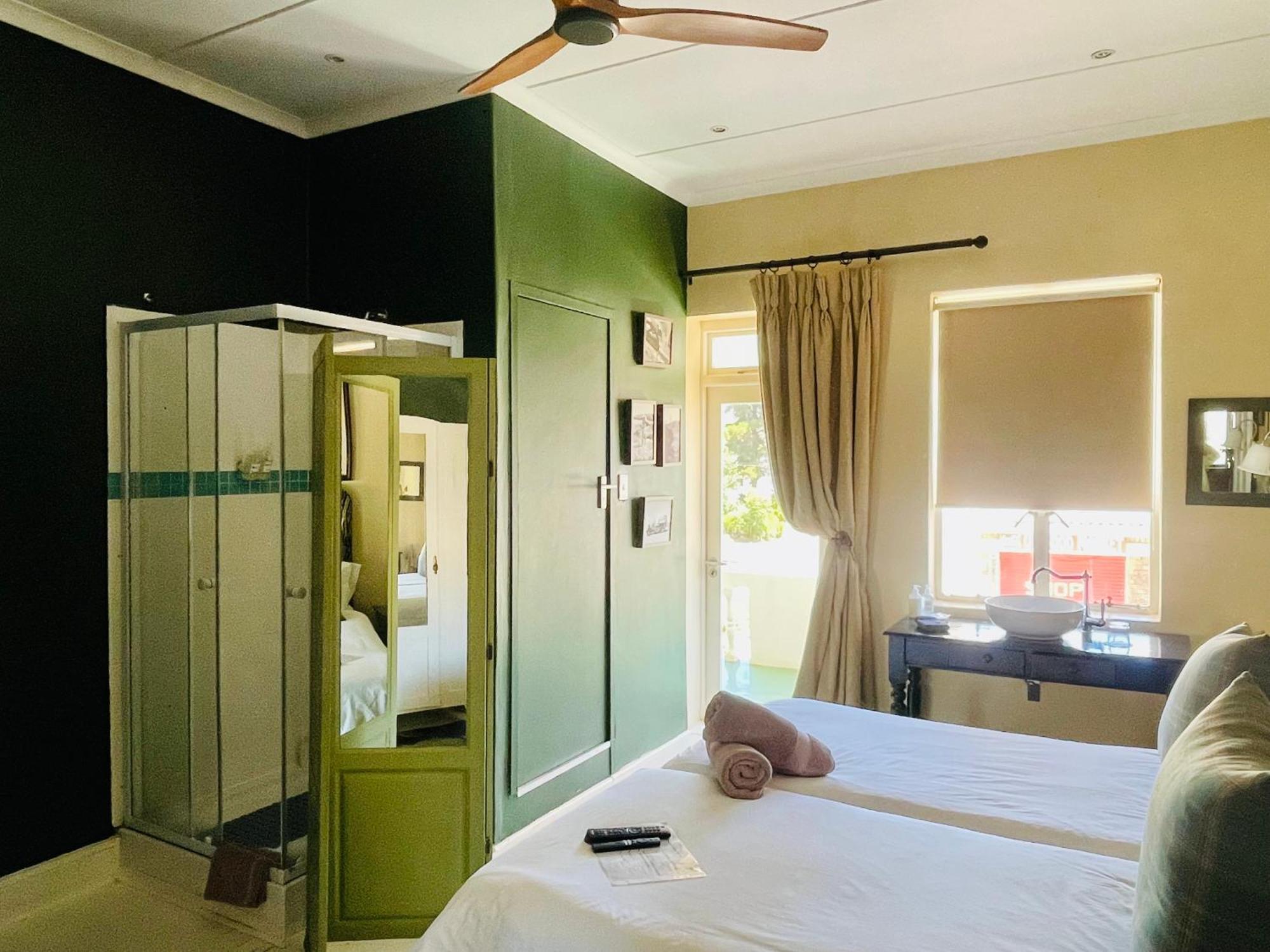 Karoo Art Hotel Баридейл Екстериор снимка